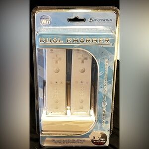 Hyperkin for Wii Dual Charger